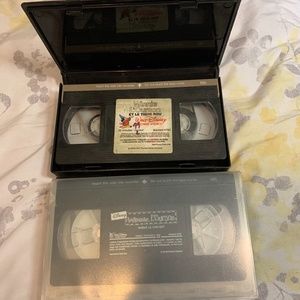 Winnie the Pooh/French Version VHS Tapes - (Winnie L'ourson)
